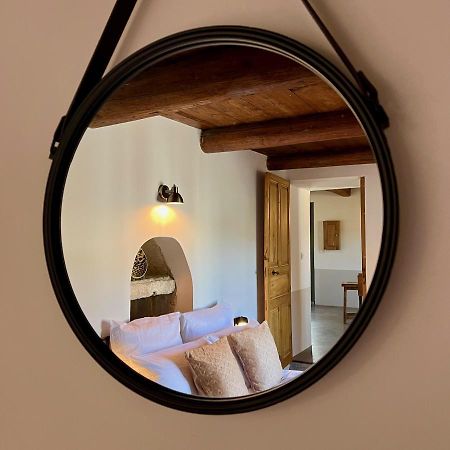Proche Uzes Le Cocon Du Peintre Anglais Sanilhac-et-Sagries Екстер'єр фото