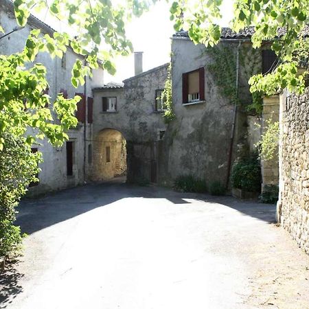Proche Uzes Le Cocon Du Peintre Anglais Sanilhac-et-Sagries Екстер'єр фото